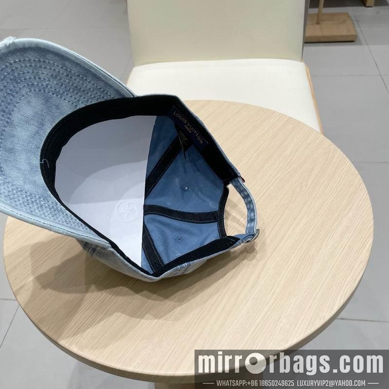 LV Hat 010903