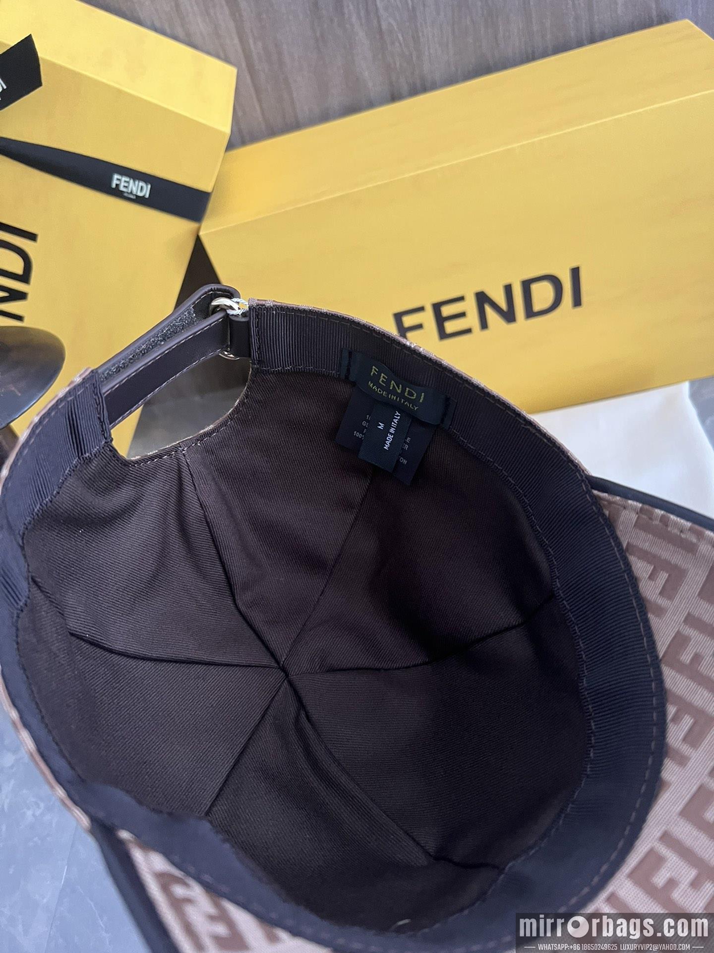 Fendi Hat dx87