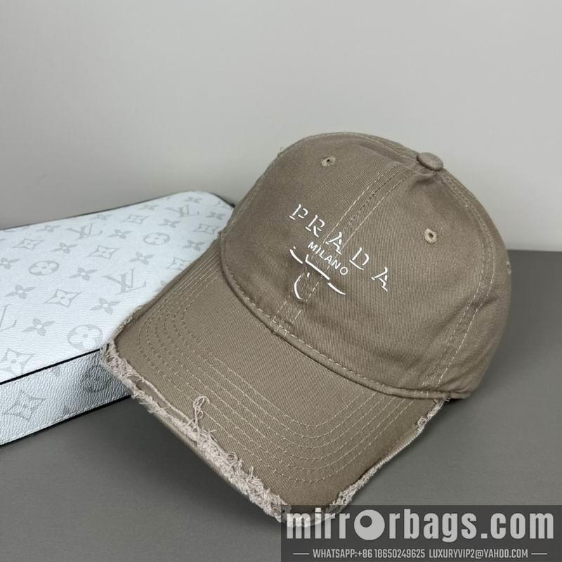 Prada Hat dx30