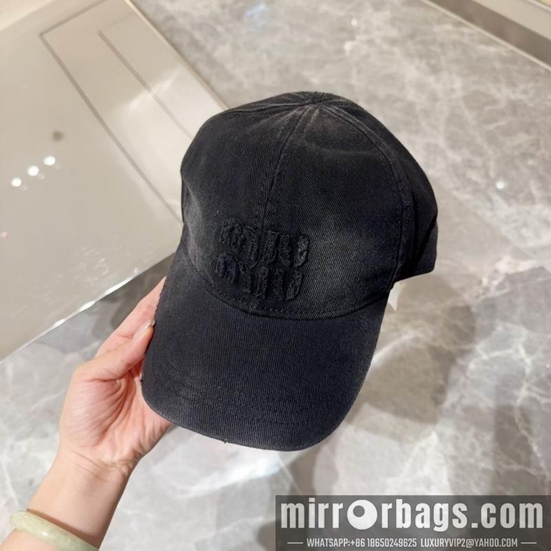 Miumiu Hat dx67