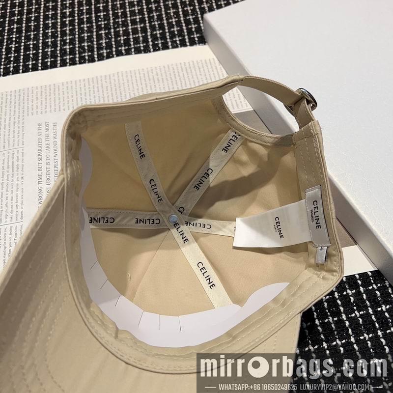 Celine Hat dx43