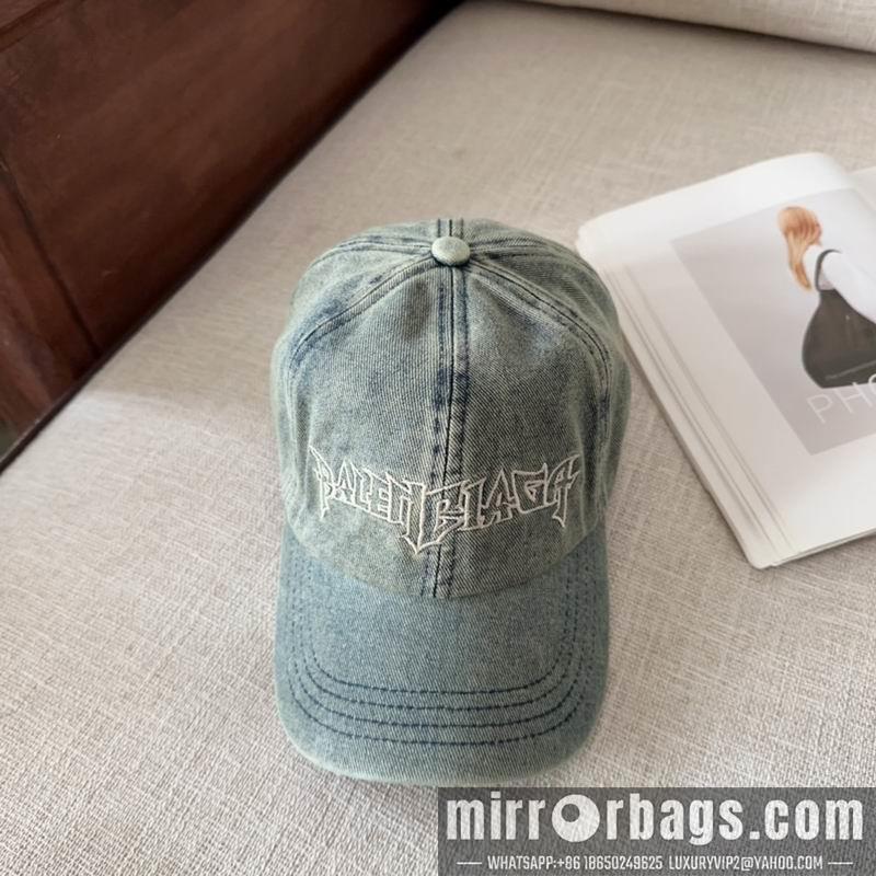 Balenciaga Hat dx39