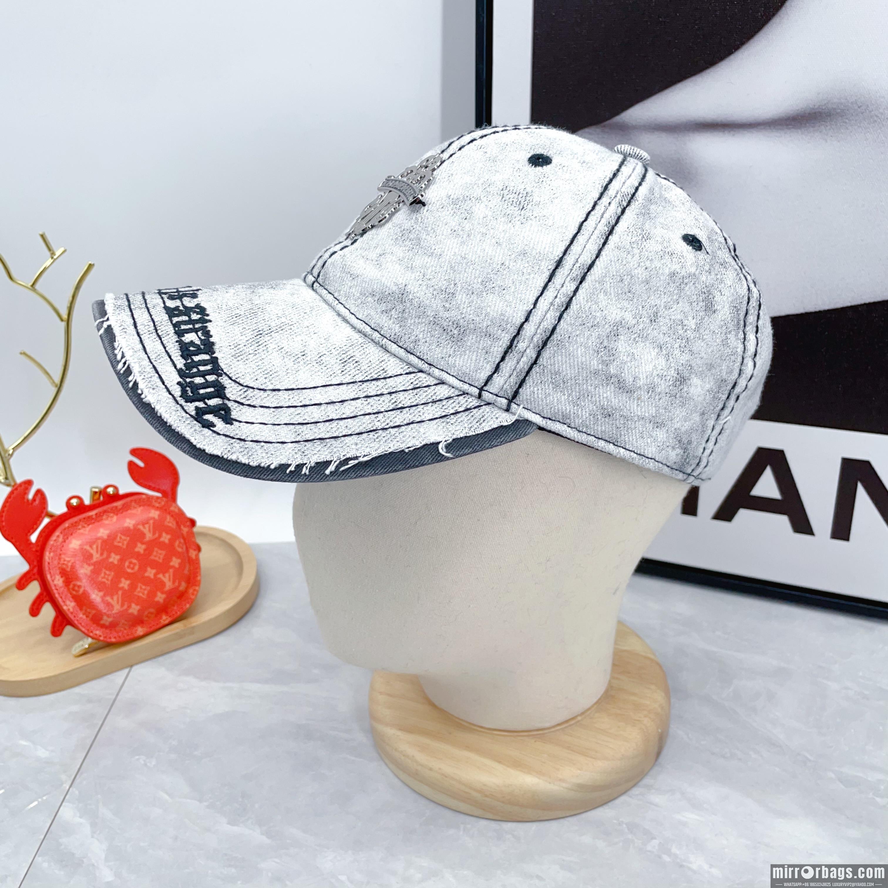 Chrome Hearts Hat dx22