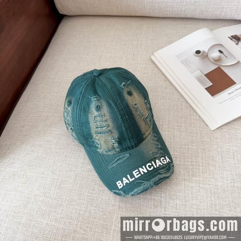 Balenciaga Hat dx105
