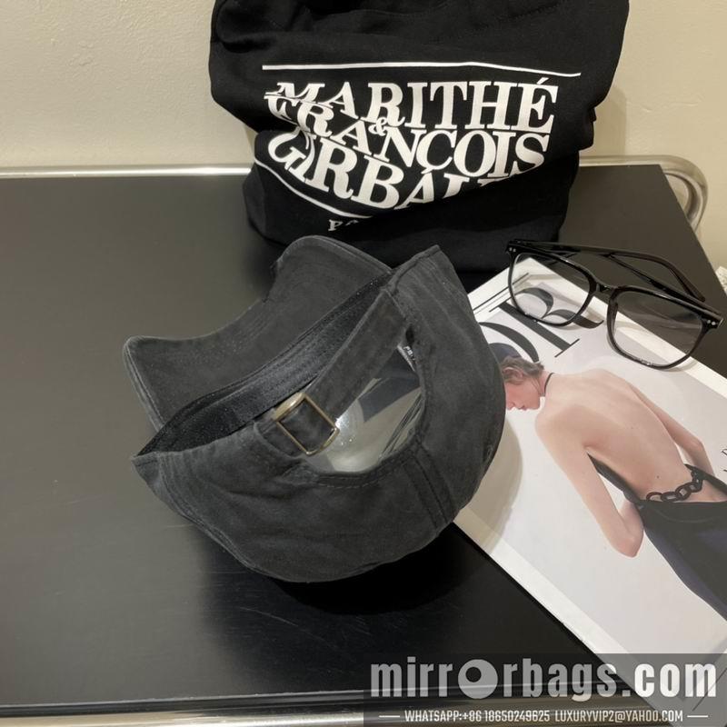 MiuMiu Hat dx29