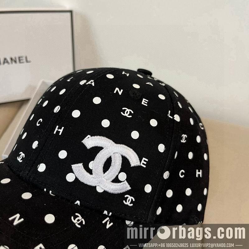 Chanel Hat dx30