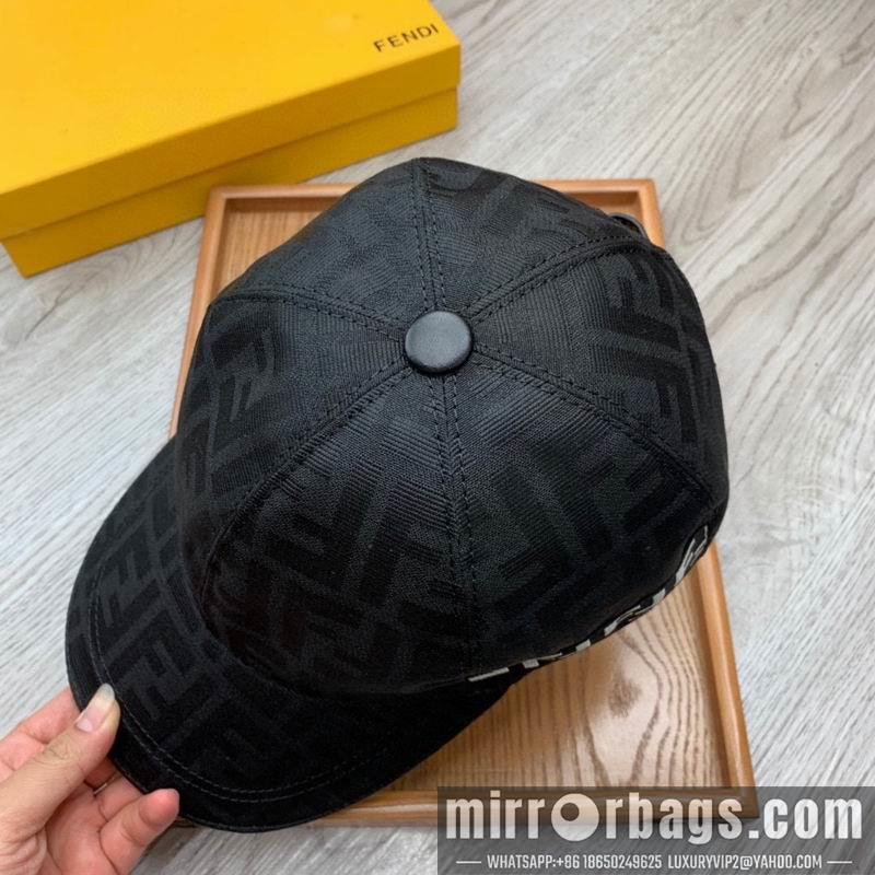 Fendi Hat dx101