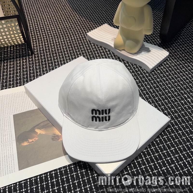 Miumiu Hat dx43