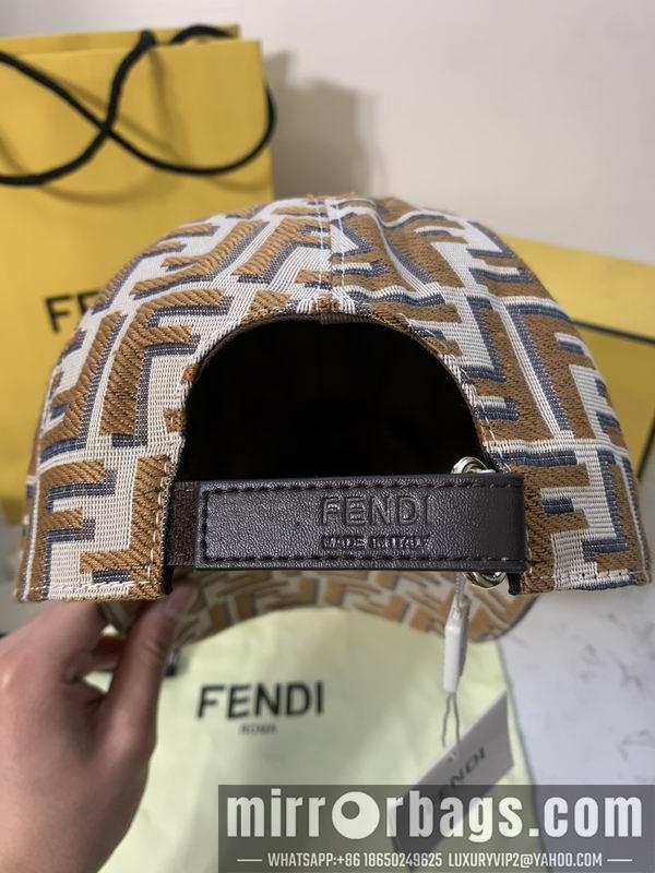 Fendi Hat dx30