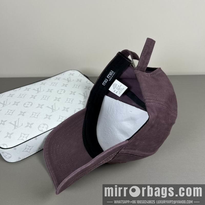 Miumiu Hat dx09