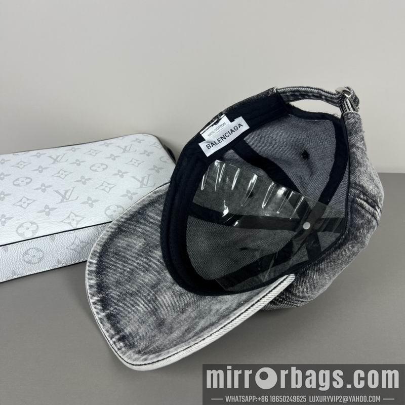 Balenciaga Hat dx29