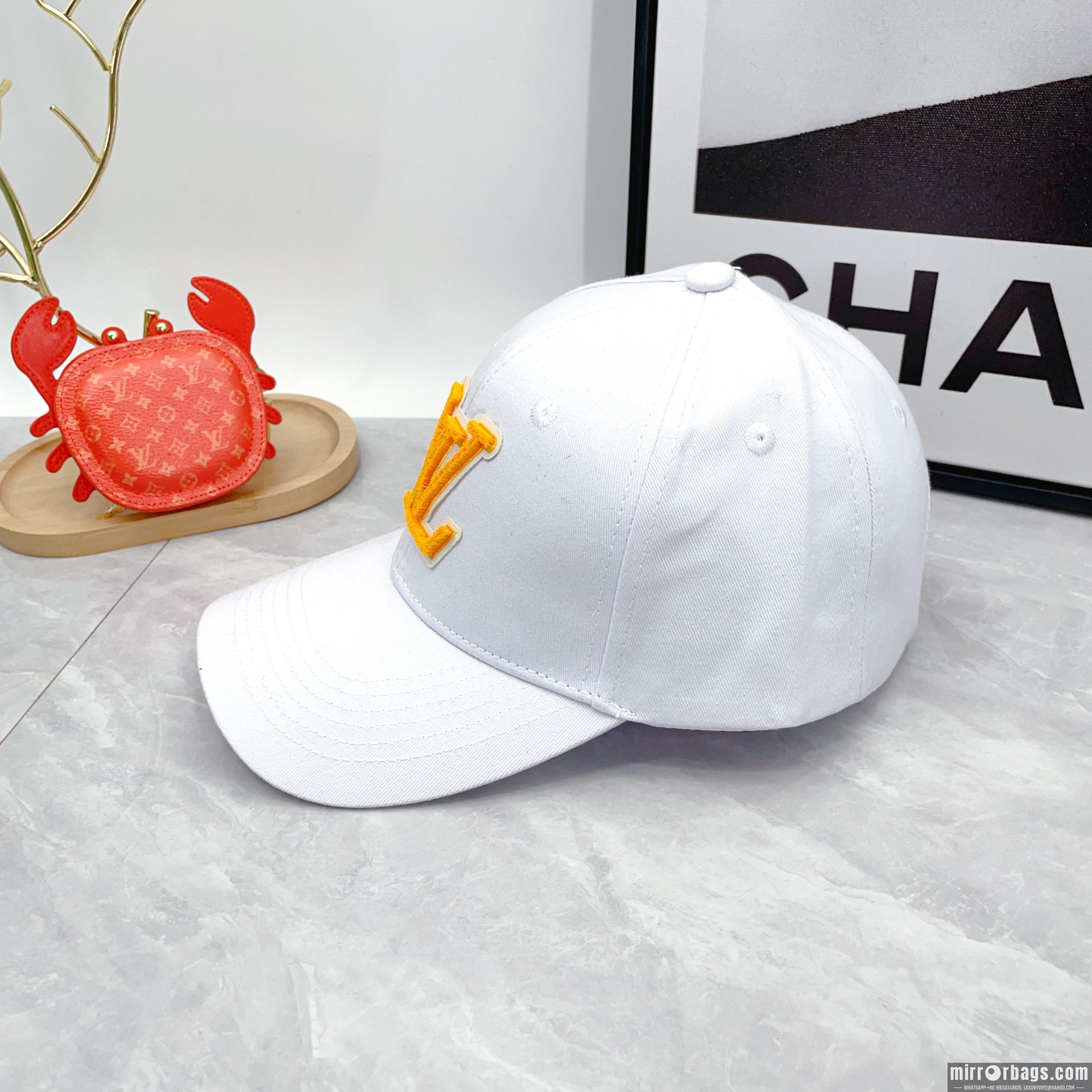 LV Hat dx04