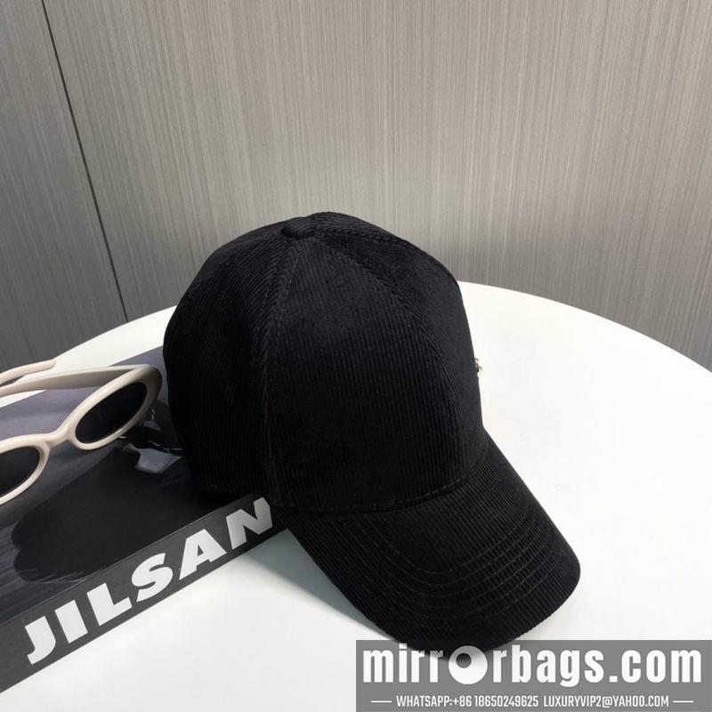 LV Hat dx113