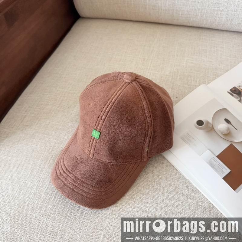 Acne Hat dx12