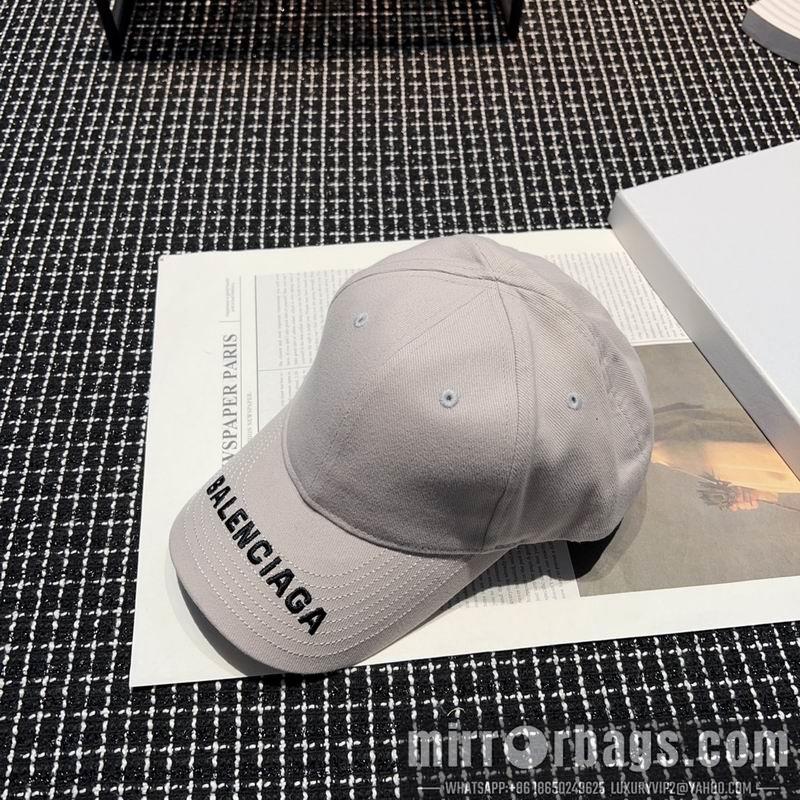 Balenciaga Hat dx13