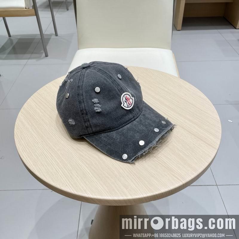 Moncler Hat 021002