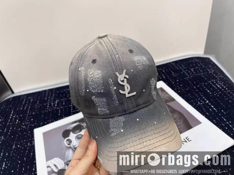 YSL Hat dx23