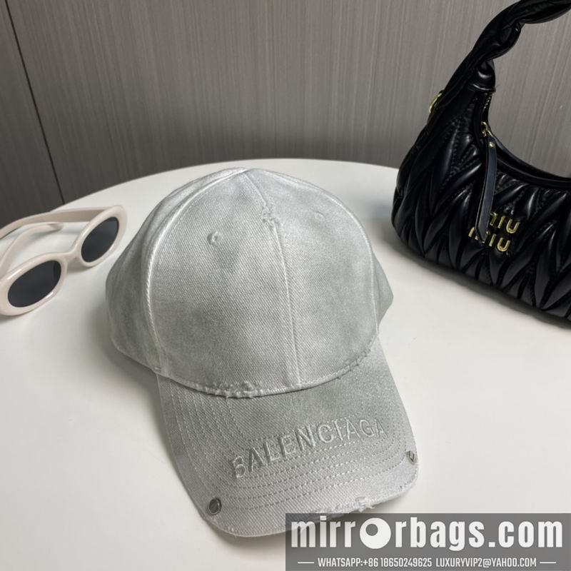 Balenciaga Hat 010201
