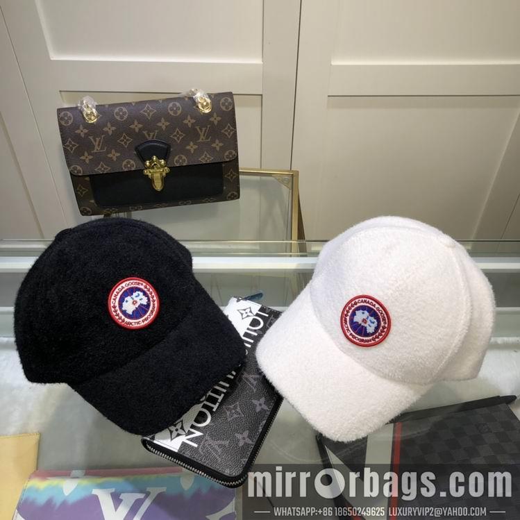 Canada Goose Hat 01