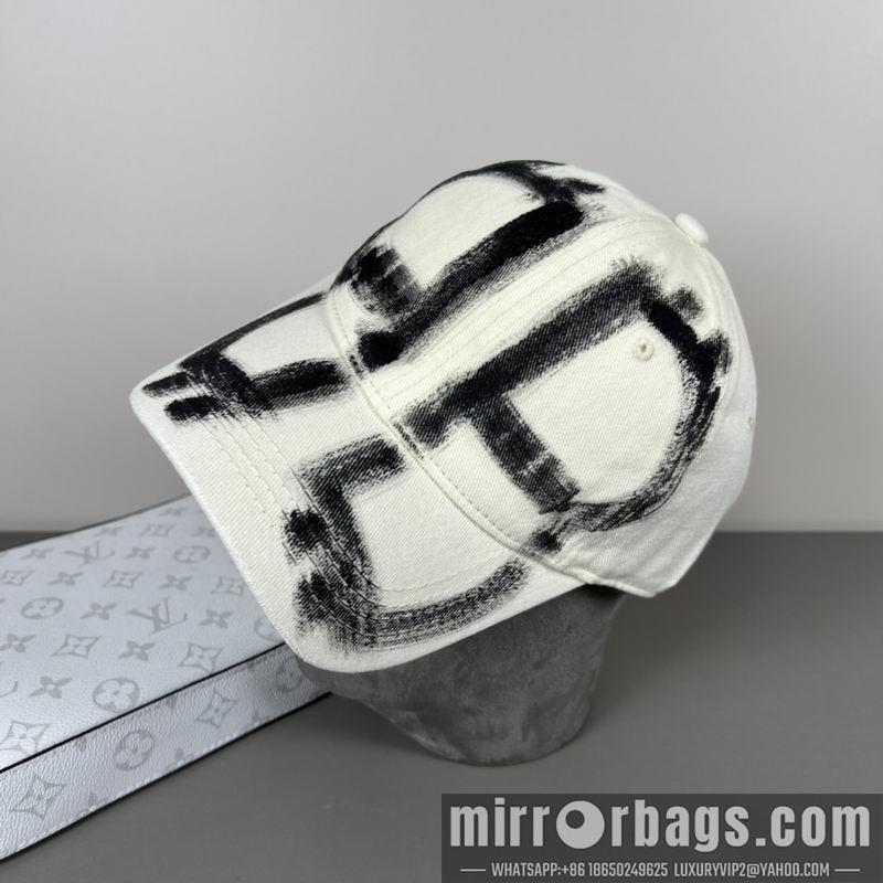 Balenciaga Hat dx34