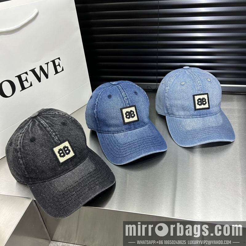 Balenciaga Hat dx22