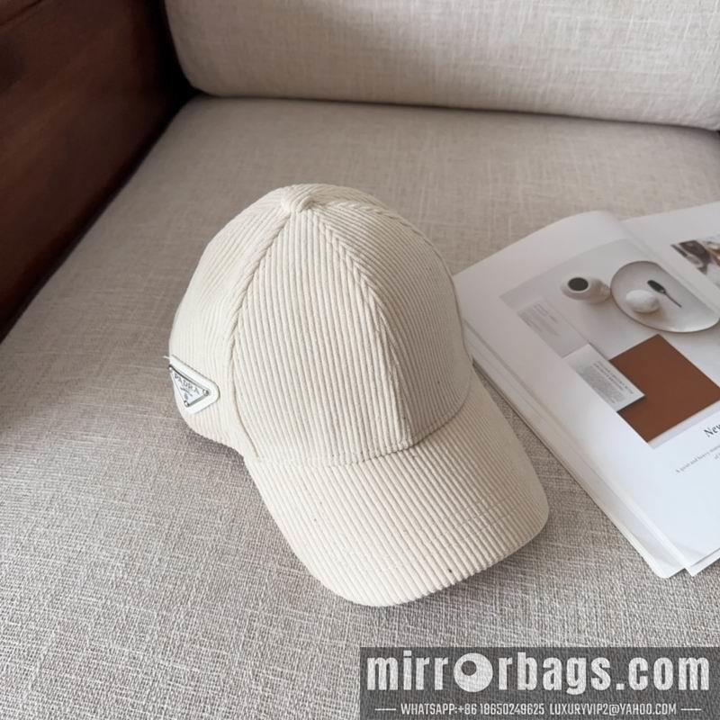 Prada Hat dx71