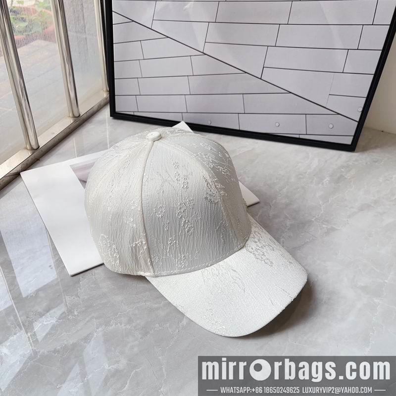 Miumiu Hat 041704