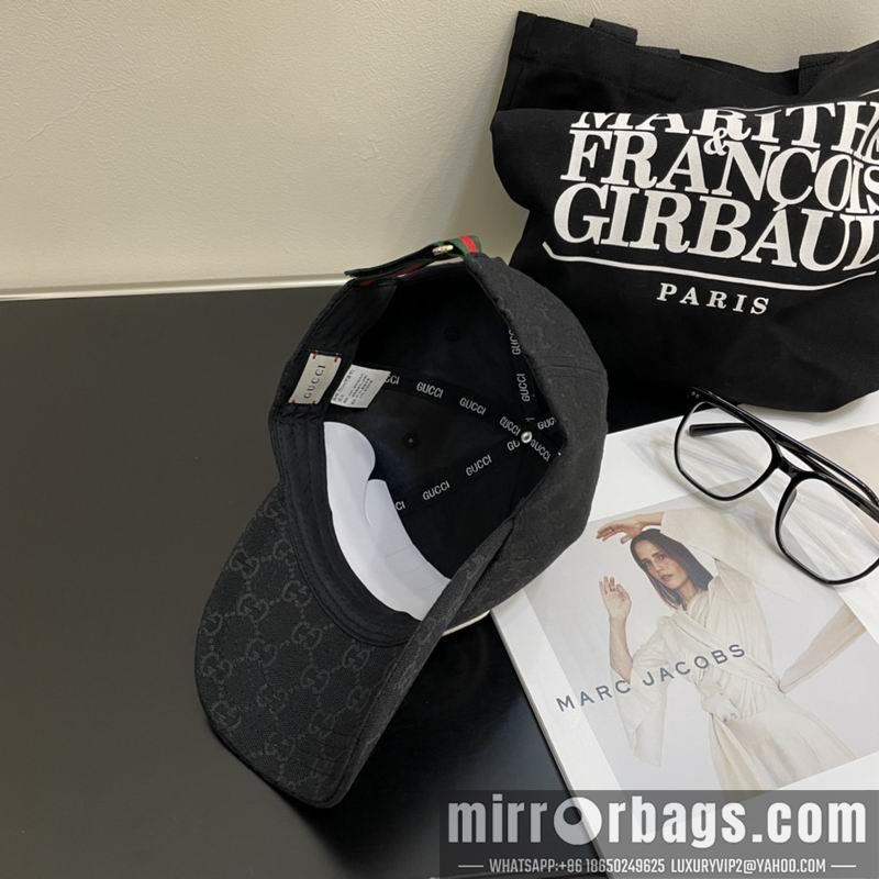 Gucci Hat dx30