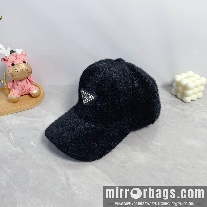 Prada Hat dx38