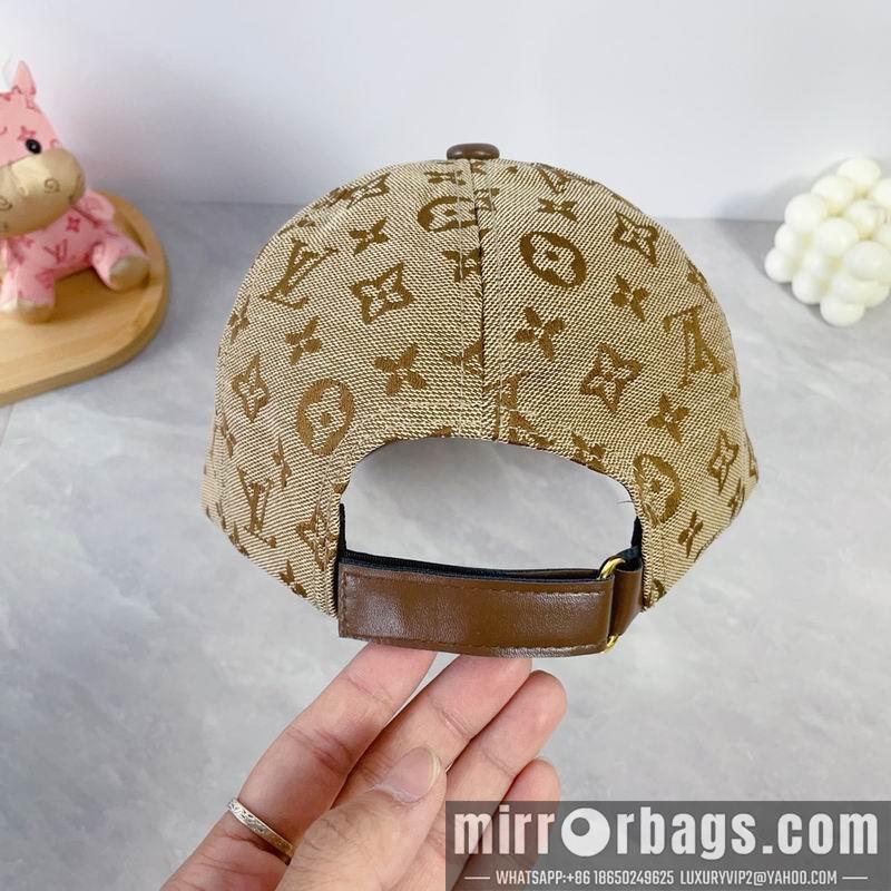 LV Hat dx37