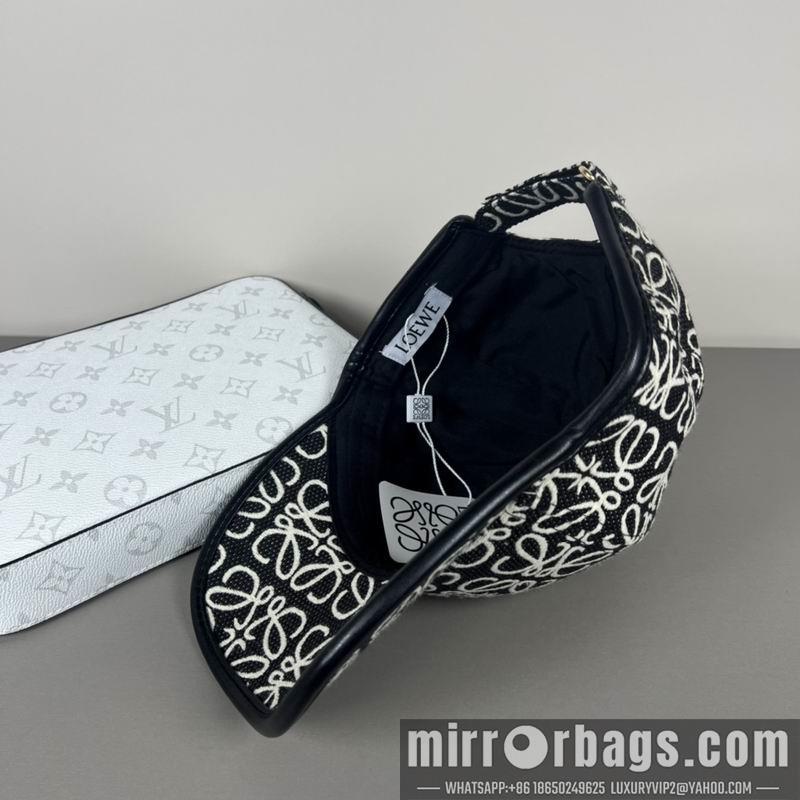 Loewe Hat dx43