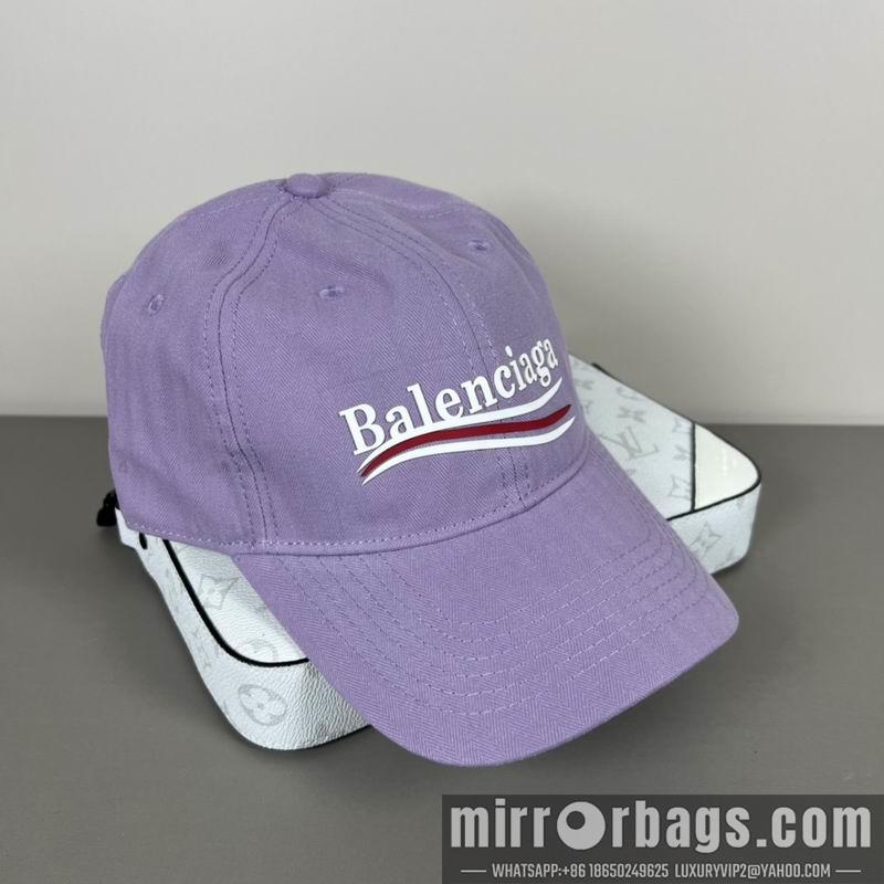 Balenciaga Hat dx38