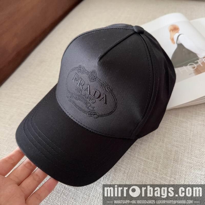 Prada Hat dx15
