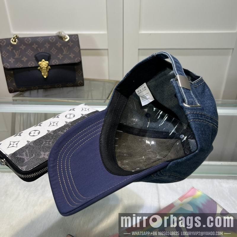 Emis Hat 071301
