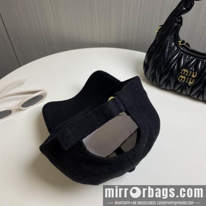 Balenciaga Hat dx113