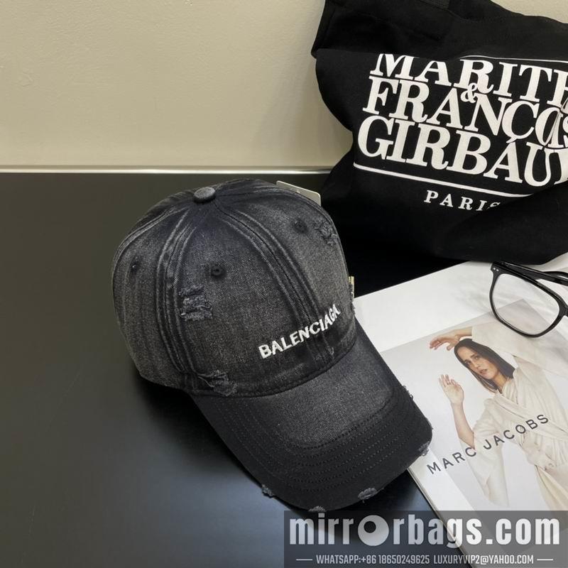 Balenciaga Hat 042701