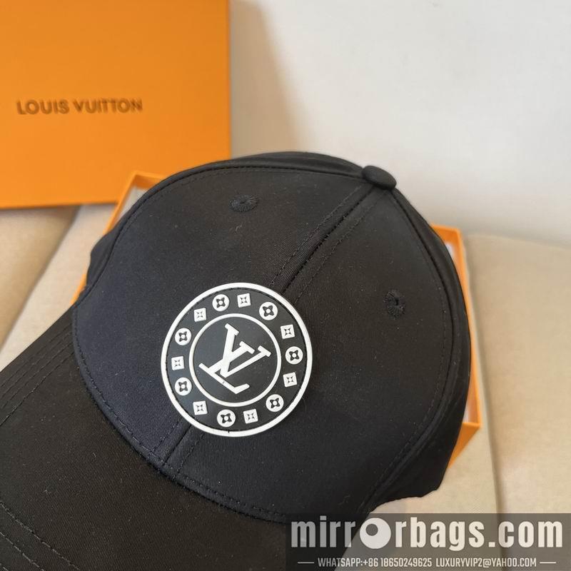 LV Hat dx66