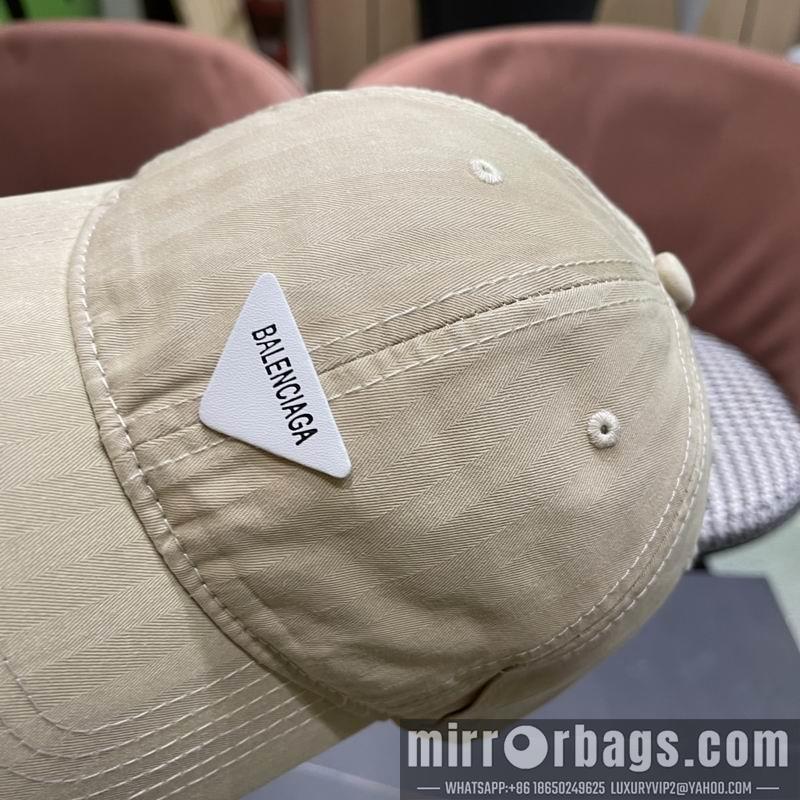 Prada Hat 040203