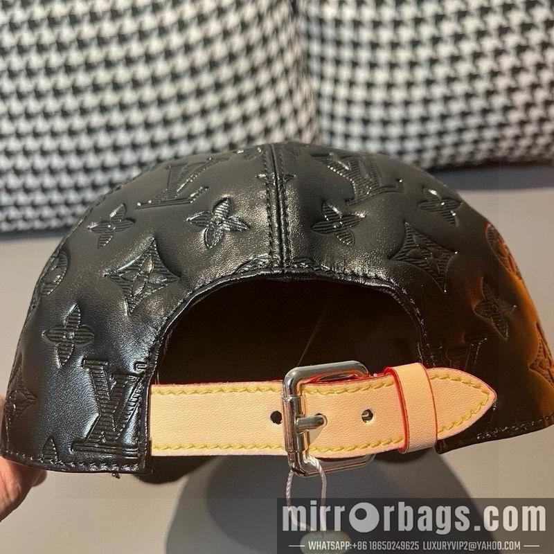 LV Hat 072210