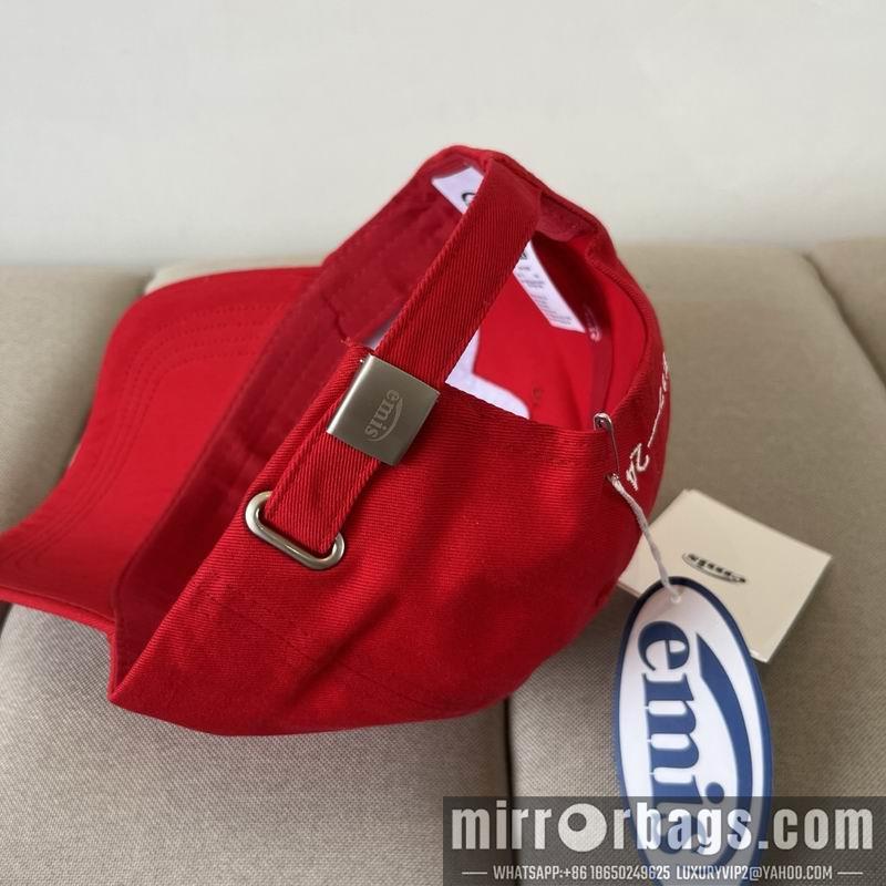 Emis Hat dx07