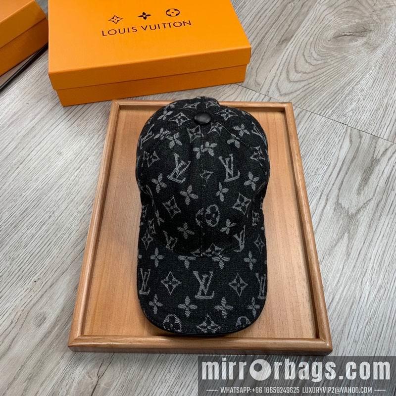 LV Hat dx171