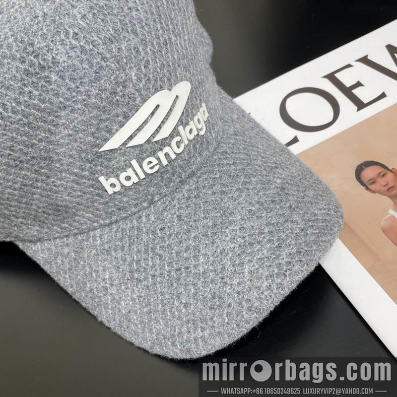 Balenciaga Hat 053101