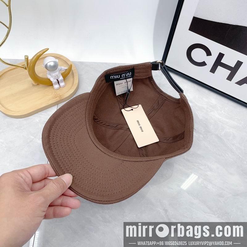 Miumiu Hat dx07