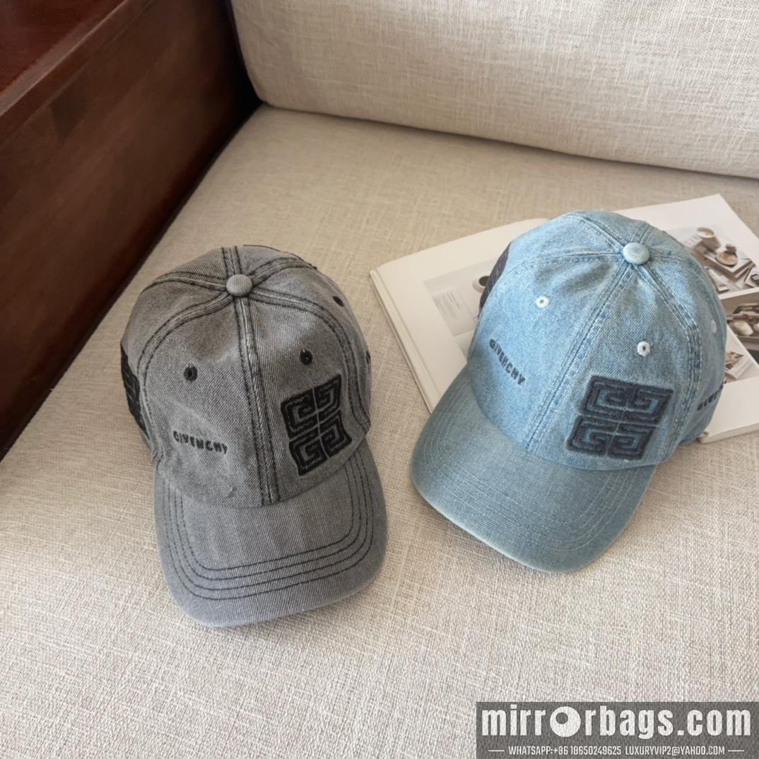 Givenchy Hat dx07