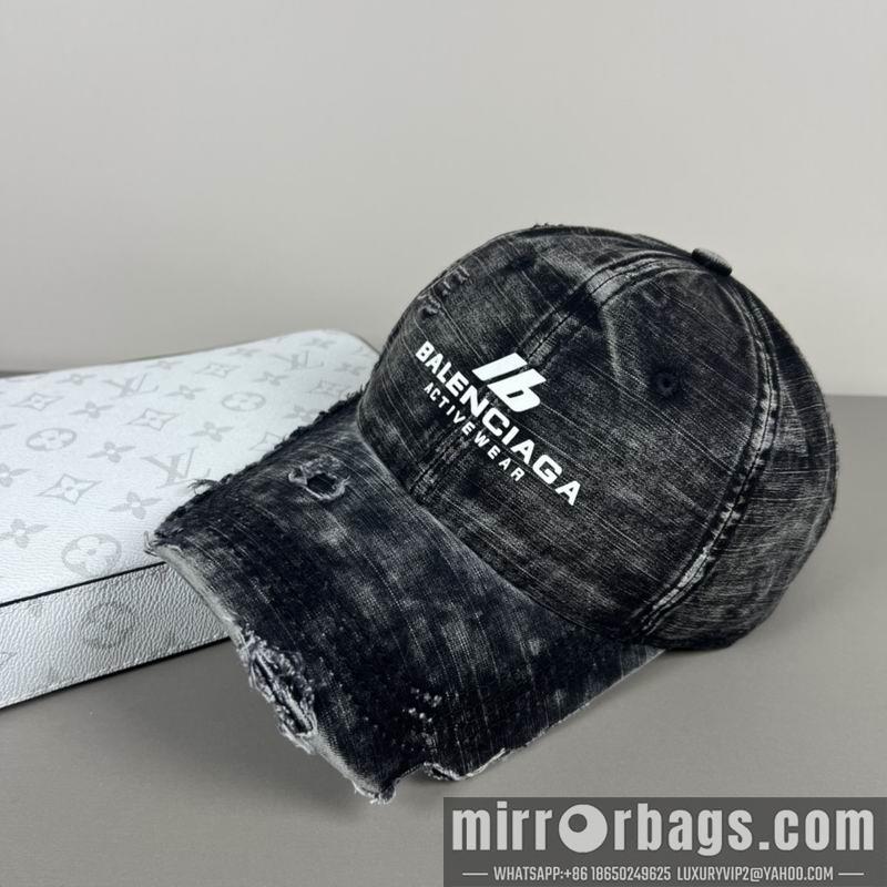 Balenciaga Hat dx31