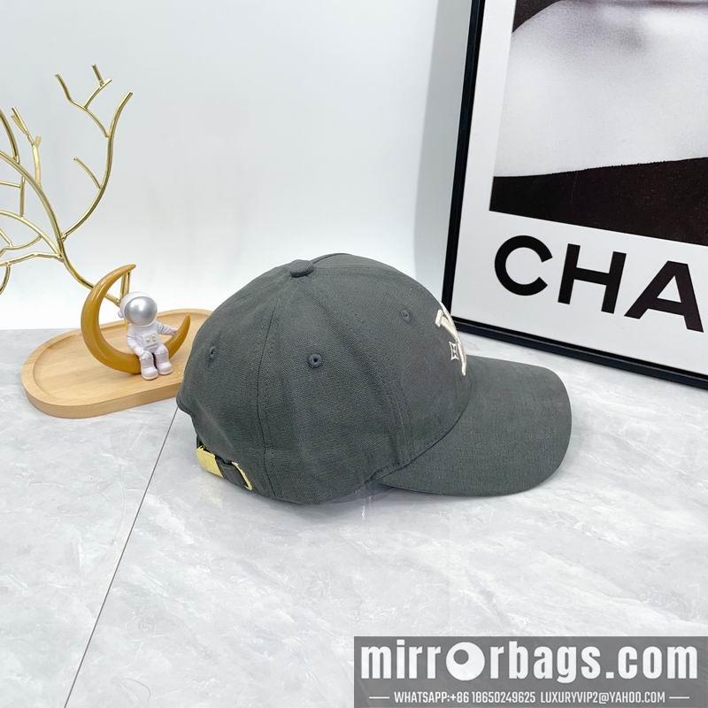 LV Hat dx71