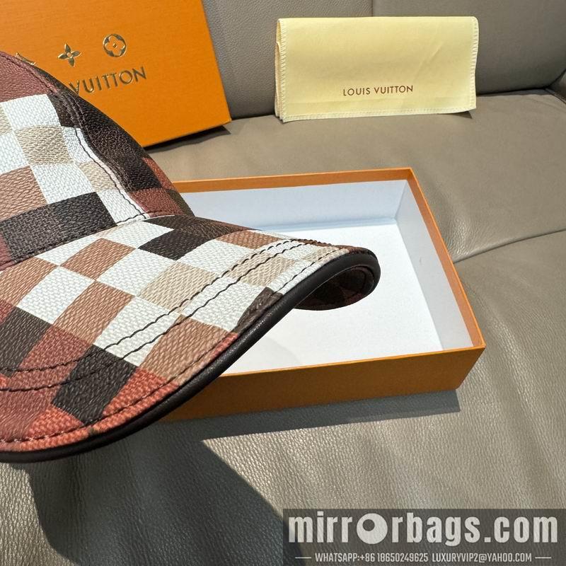LV Hat dx161