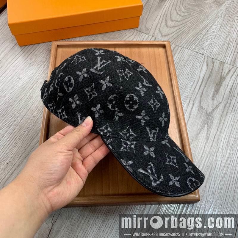 LV Hat dx171