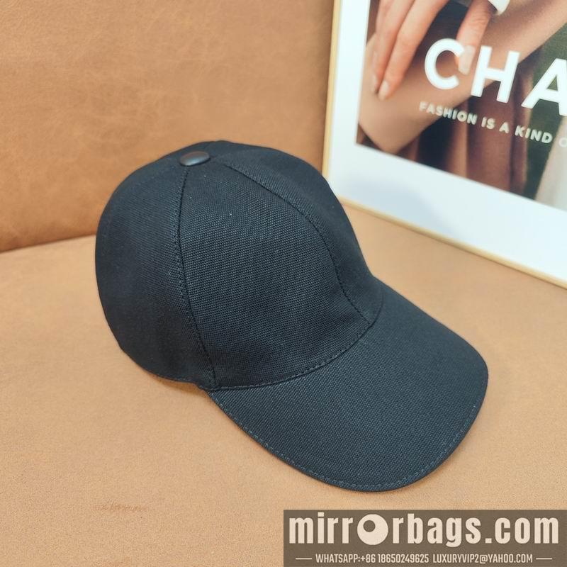 Gucci Hat dx13
