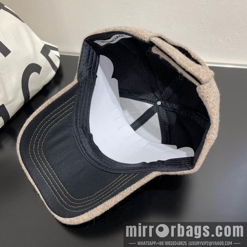Balenciaga Hat 053101